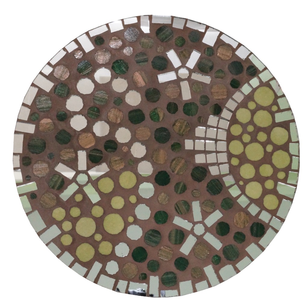 dessous_plat_mosaique_avant_resine